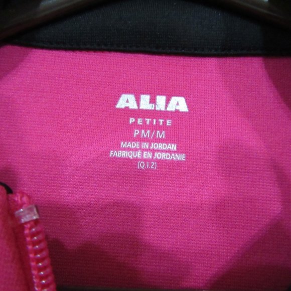 Ladies Medium Petite - Alia- Zip Up- As is 5 for $20.00 - Picture 4 of 10